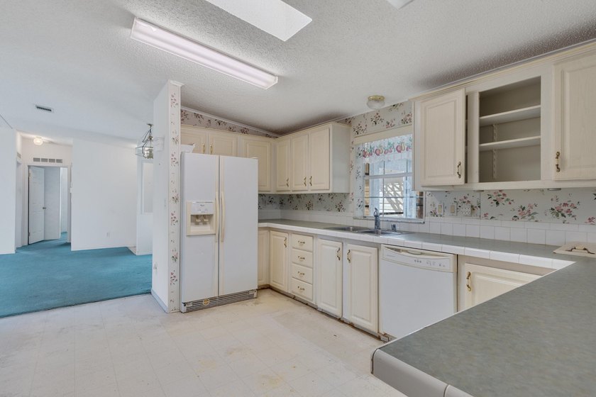 Calling all visionaries! This home The Preserve at Savanna Club - photo 5