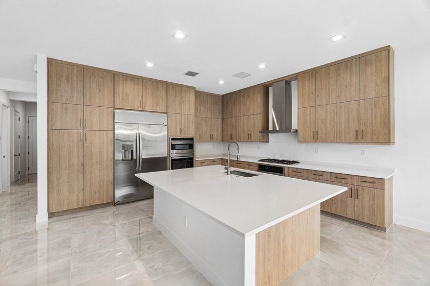 Brand new and never lived in, this stunning Honolulu model in - photo 14