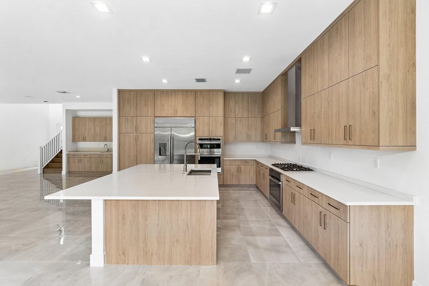 Brand new and never lived in, this stunning Honolulu model in - photo 15