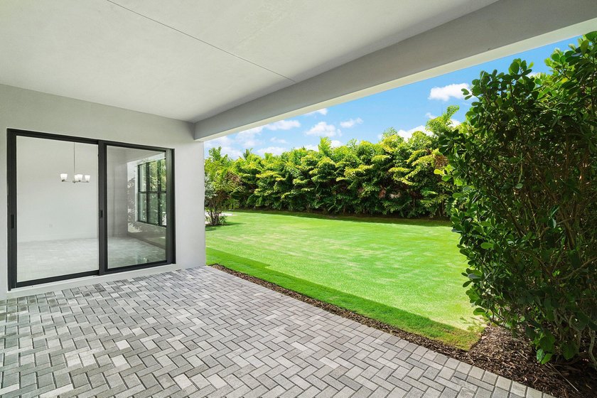 Brand new and never lived in, this stunning Honolulu model in - photo 45