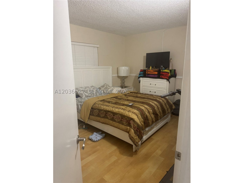 This is a very nice 2-bedroom, 2-bathroom corner condo featuring - photo 22