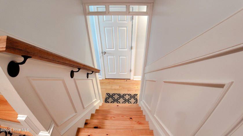 Home is located on a quiet street with room between neighbors - photo 31
