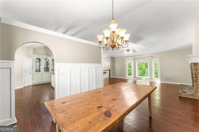 RARE OPPORTUNITY! Set on 4.4 private acres in one of Forsyth - photo 10