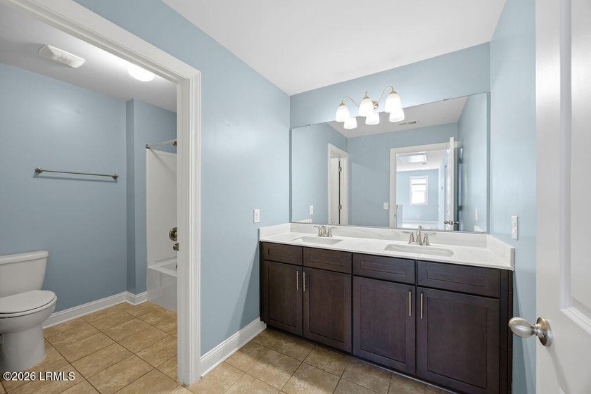 Welcome to Oyster Bluff on Lady's Island! This spacious - photo 30