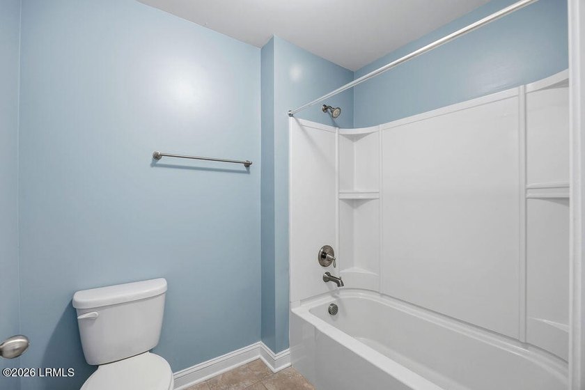Welcome to Oyster Bluff on Lady's Island! This spacious - photo 31