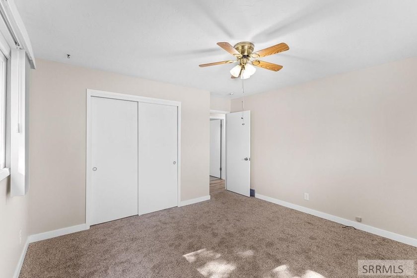 Welcome to peaceful country living! This charming 3 bedroom, 2 - photo 14