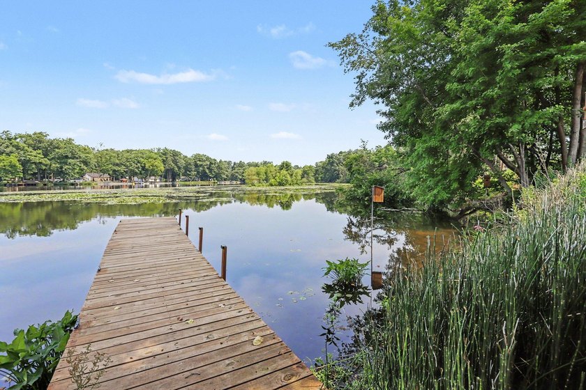 Meticulously maintained 2-bedroom, 1.5-bath waterfront home on - photo 21