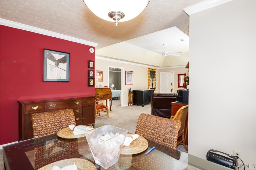 Beautifully maintained 2-bedroom, 2-bath brick garden home - photo 13