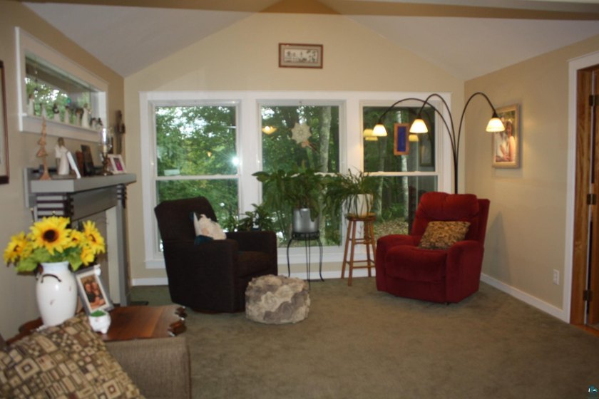 Beautiful custom-built lake home with breathtaking panoramic - photo 21