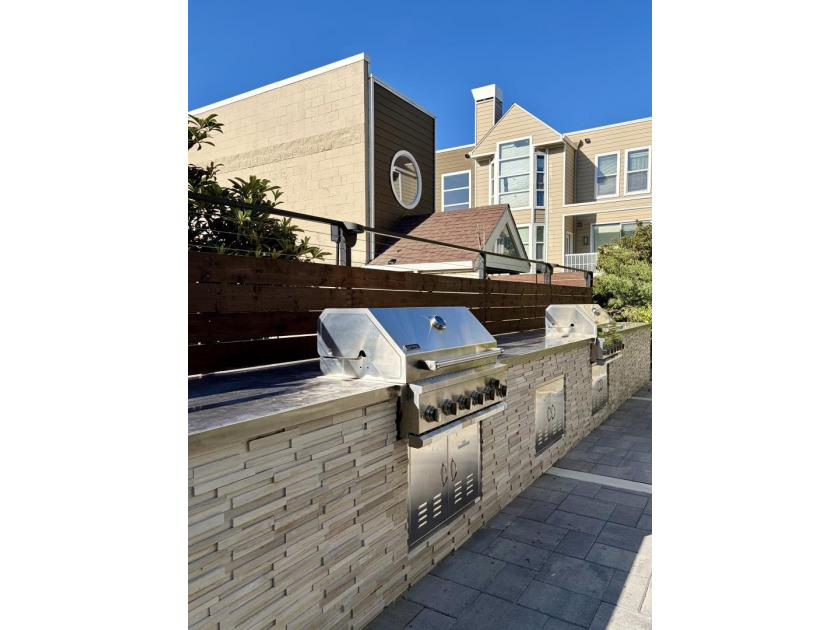 Welcome to 415 N 2nd Street, Unit #239, in San Jose! A stylish - photo 22