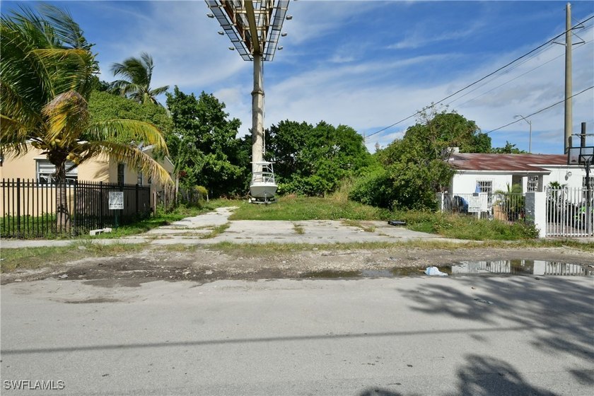 DOWN $50,000 NOW $650K. Attn Developers, Architects, Builders - photo 6