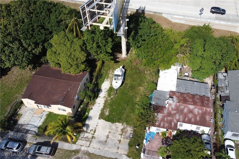 DOWN $50,000 NOW $650K. Attn Developers, Architects, Builders - photo 9