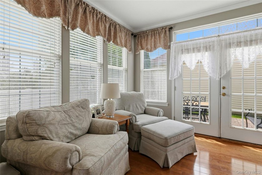 The Beautiful Detached Maidstone Model Is Located In The - photo 16