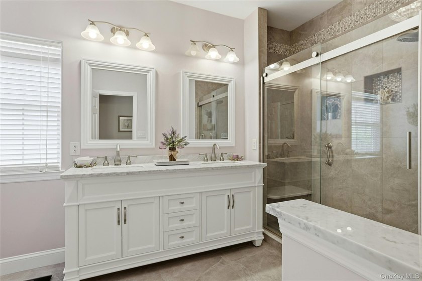 The Beautiful Detached Maidstone Model Is Located In The - photo 20