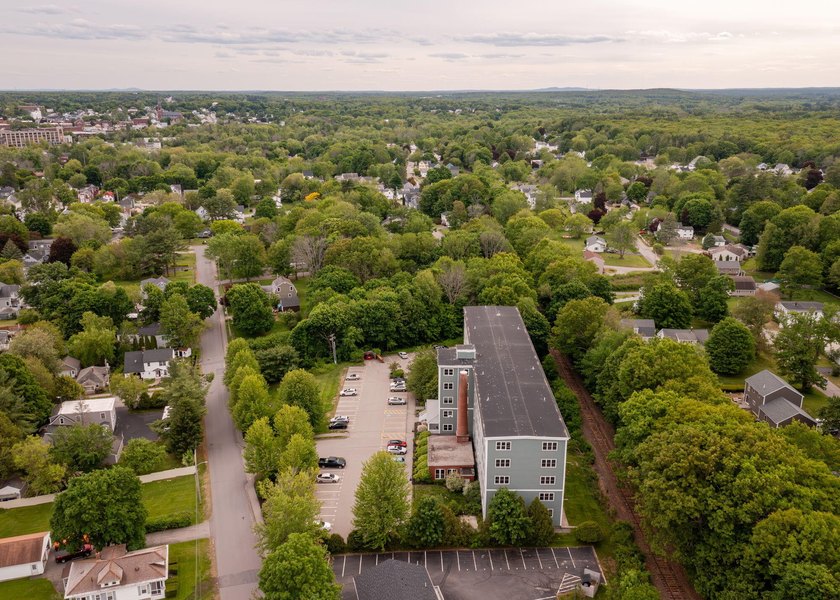 Welcome to the highly desirable Park Street Condominium - photo 33