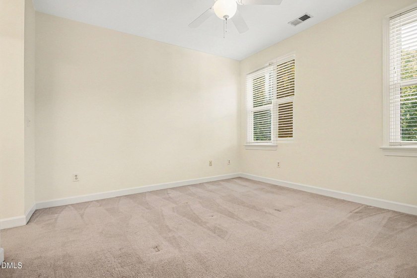 Midtown Raleigh condo. Convenient easy access location just - photo 9