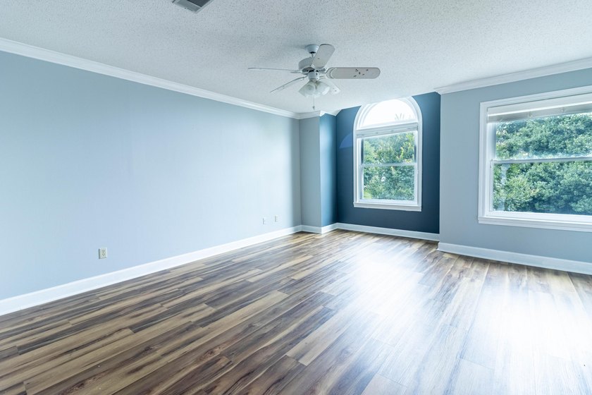 Enjoy beautiful views of the Santa Rosa Sound from your private - photo 44