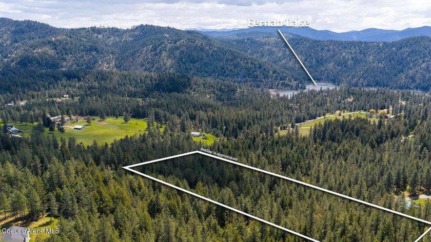 Rare opportunity to own one of the most elevated, private - photo 3