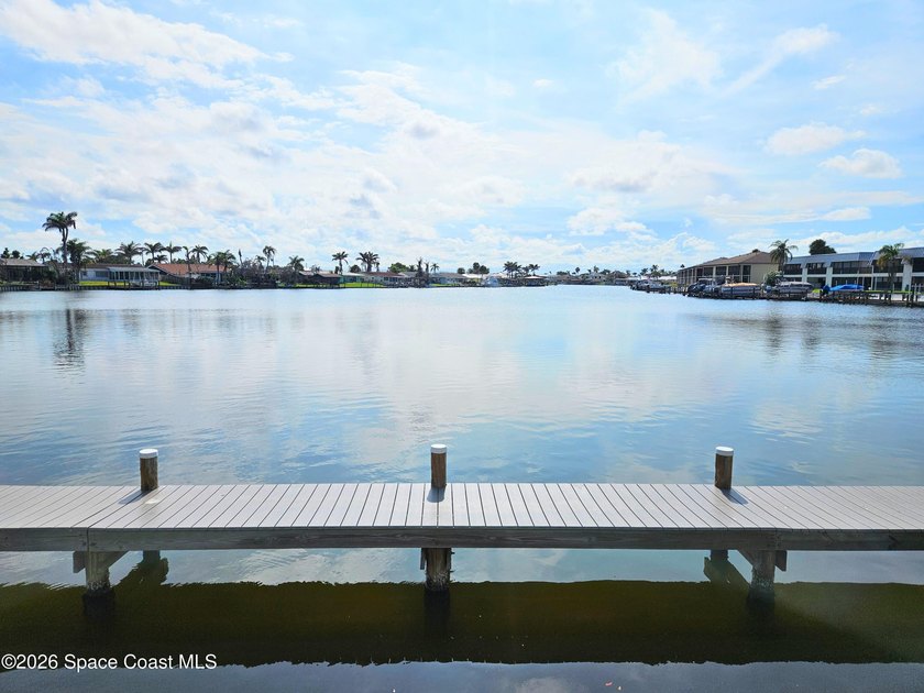 One of the best priced direct waterfront condos in Cocoa Beach! - photo 2