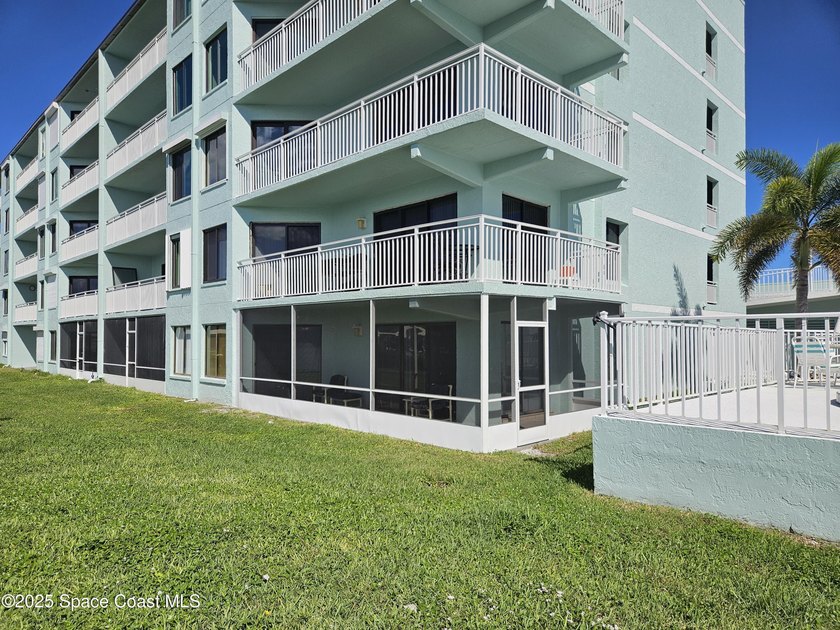 One of the best priced direct waterfront condos in Cocoa Beach! - photo 3
