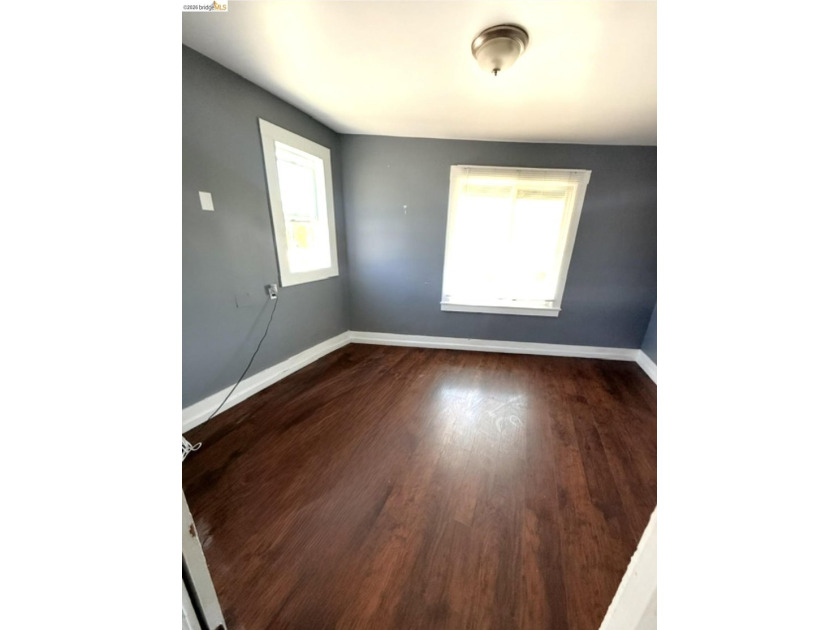 Great opportunity to own a mixed-use property with both - photo 11