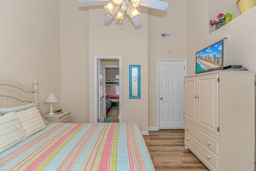 This LAKE FRONT 5 bedroom 3.5 bath raised beach house with - photo 17