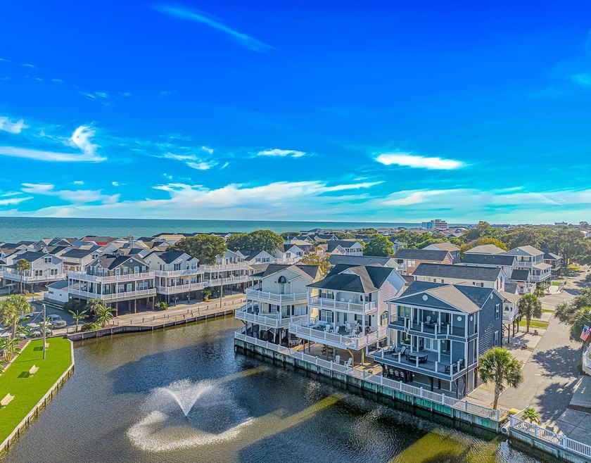 This LAKE FRONT 5 bedroom 3.5 bath raised beach house with - photo 26