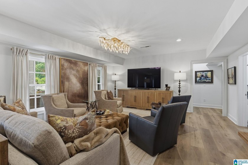The rarest of offerings.Thoughtfully reimagined 12.5 acre estate - photo 43