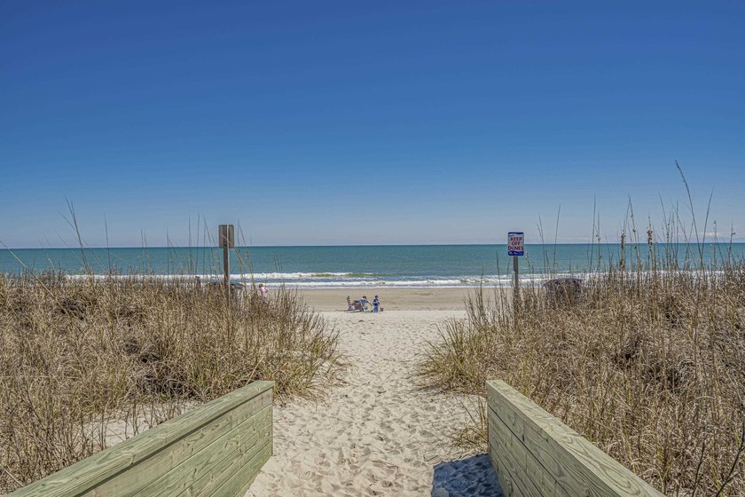 This LAKE FRONT 5 bedroom 3.5 bath raised beach house with - photo 45