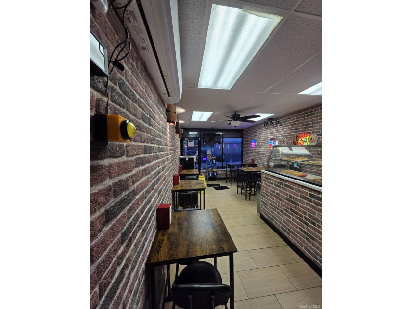 Prime Pizzeria Opportunity. No matter how you slice it - photo 3
