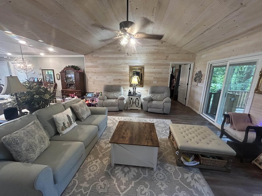 WOW! If you love fishing and riverfront living, this home is for - photo 21