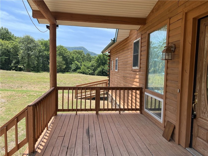 Beautiful views with this secluded log home on 207 acres m/l - photo 34