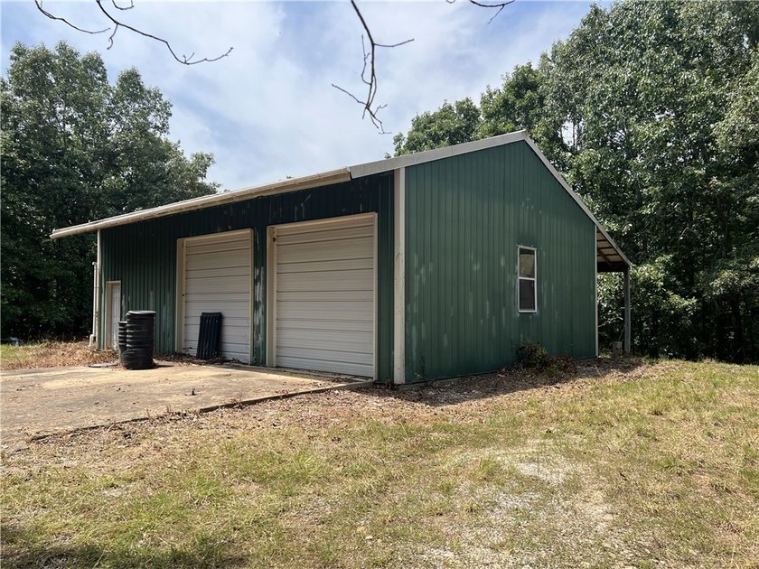 Beautiful views with this secluded log home on 207 acres m/l - photo 38