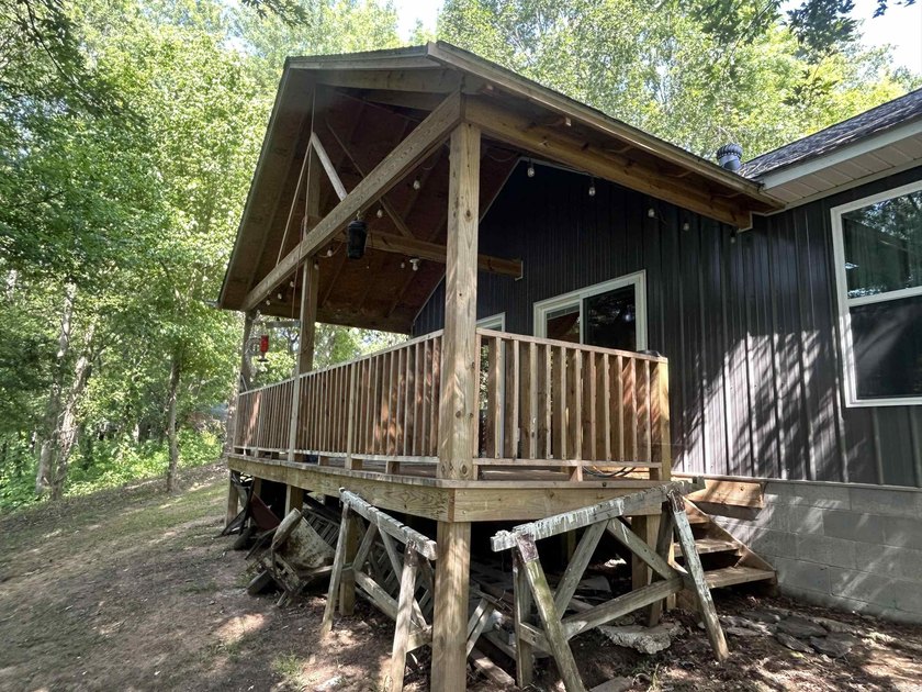 WOW! If you love fishing and riverfront living, this home is for - photo 43