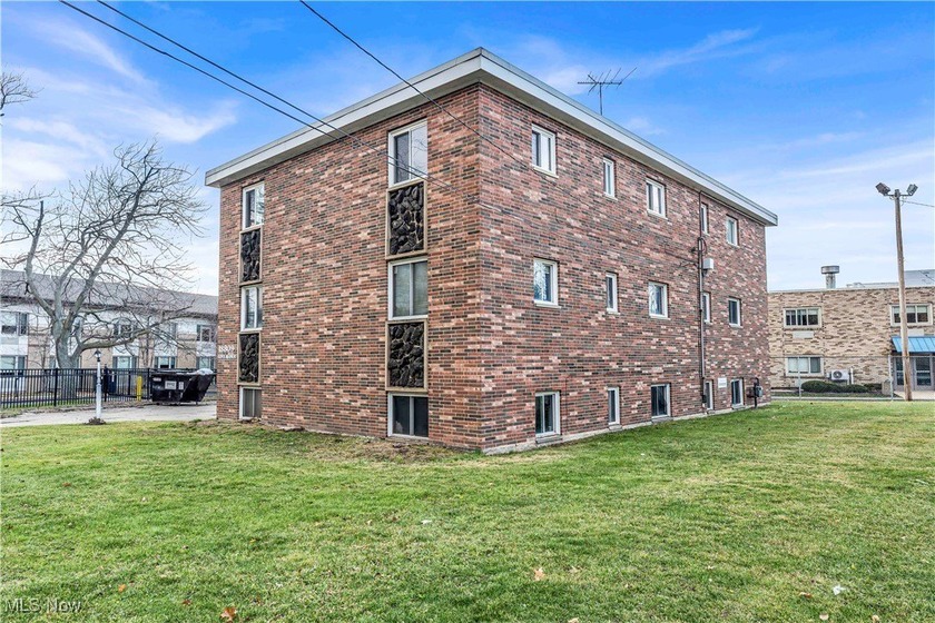 Here is your chance to become a real estate investor overnight! - photo 3