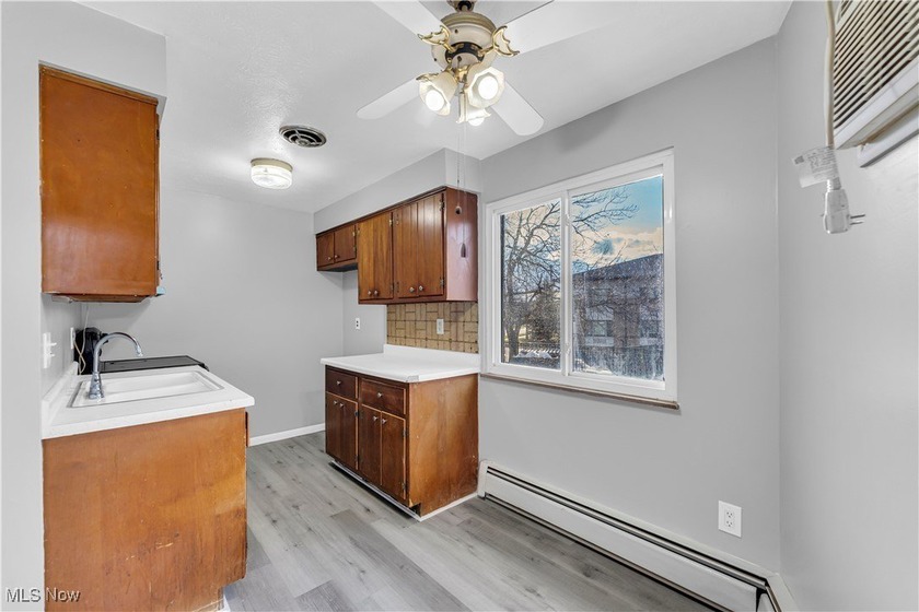 Here is your chance to become a real estate investor overnight! - photo 8