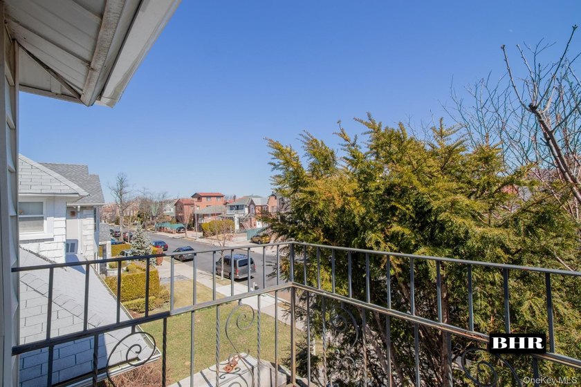 Manhattan Beach - Fully Detached Single-Family Home. Welcome to - photo 18