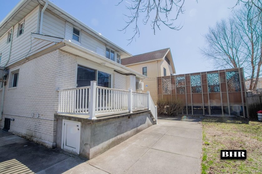 Manhattan Beach - Fully Detached Single-Family Home. Welcome to - photo 33