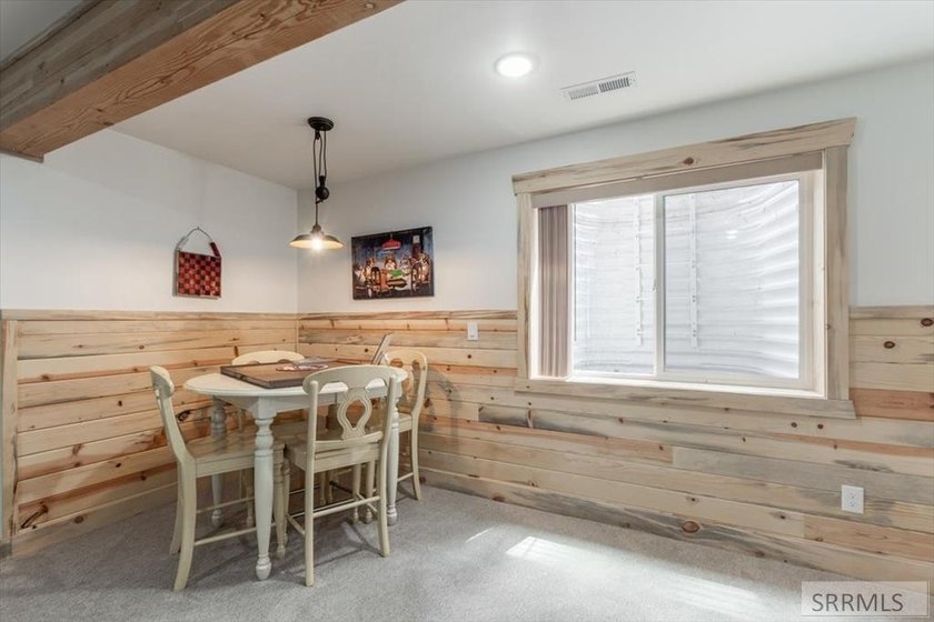 NEW PRICE!! Spectacular newer construction in pristine wooded - photo 40