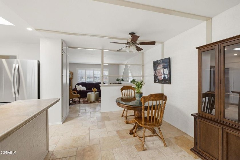 Located on the sunny East Side of Ventura, this beautifully - photo 13
