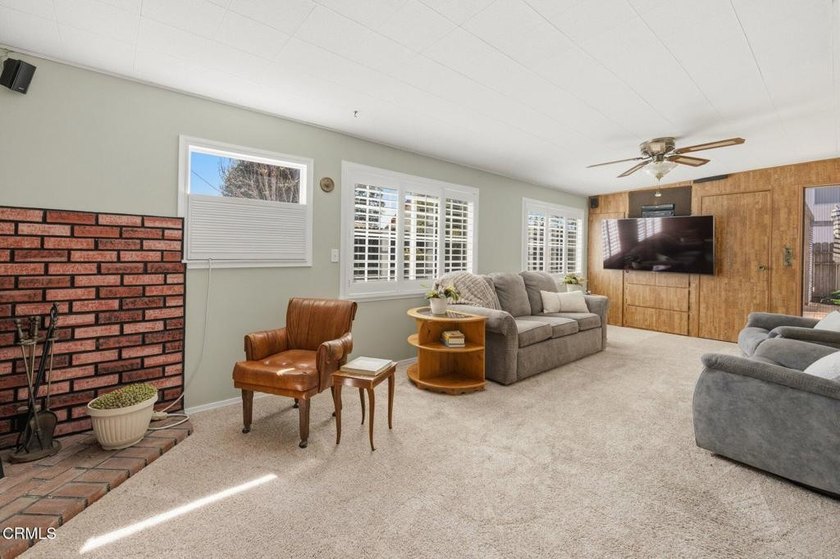Located on the sunny East Side of Ventura, this beautifully - photo 15