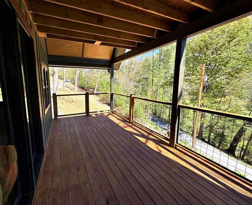 Experience The Kestrel, mountain living at its finest in this - photo 16