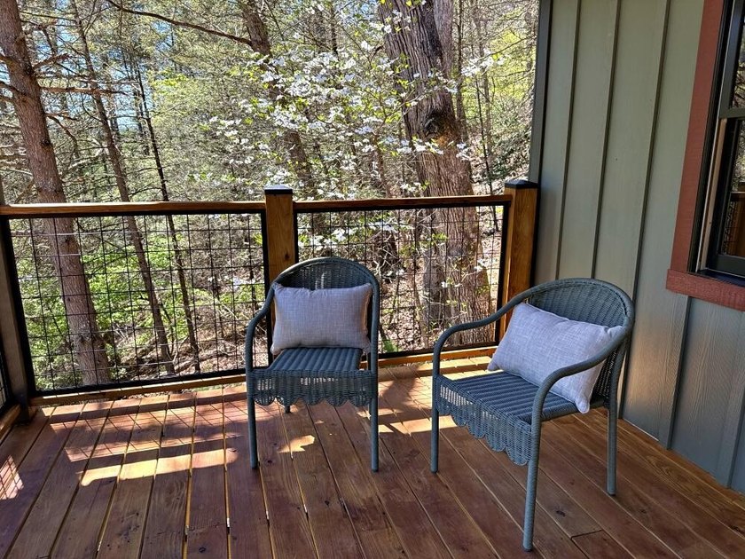 Experience The Kestrel, mountain living at its finest in this - photo 17