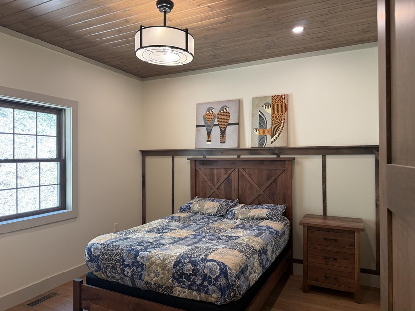 Experience The Kestrel, mountain living at its finest in this - photo 19