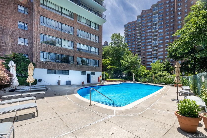 Exciting Exclusive 2 Bedroom, 2 Bathroom! Spectacular apartment - photo 20