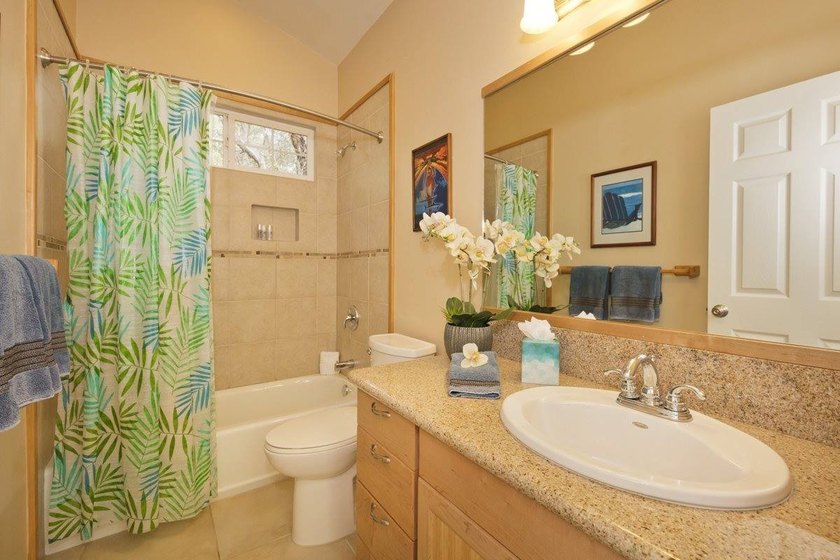 You'll be charmed by this thoughtfully designed custom home - photo 21