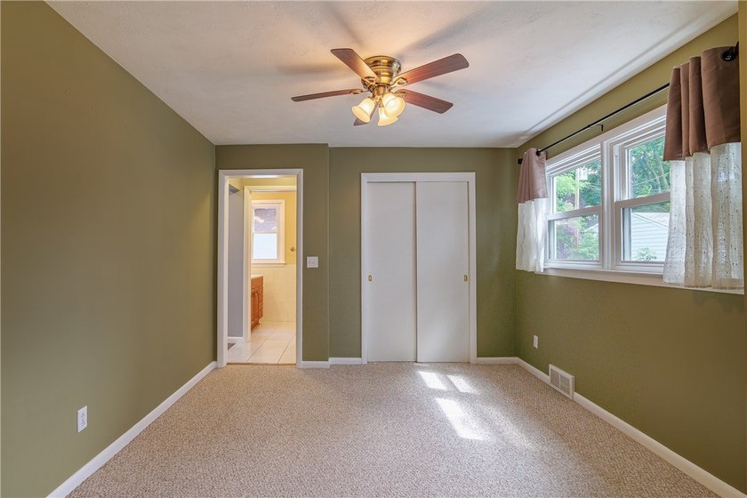 Welcome to Laurelton Rd in the heart of North Winton Village! - photo 23
