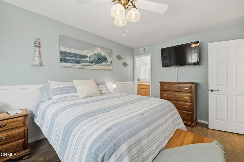 Located on the sunny East Side of Ventura, this beautifully - photo 23