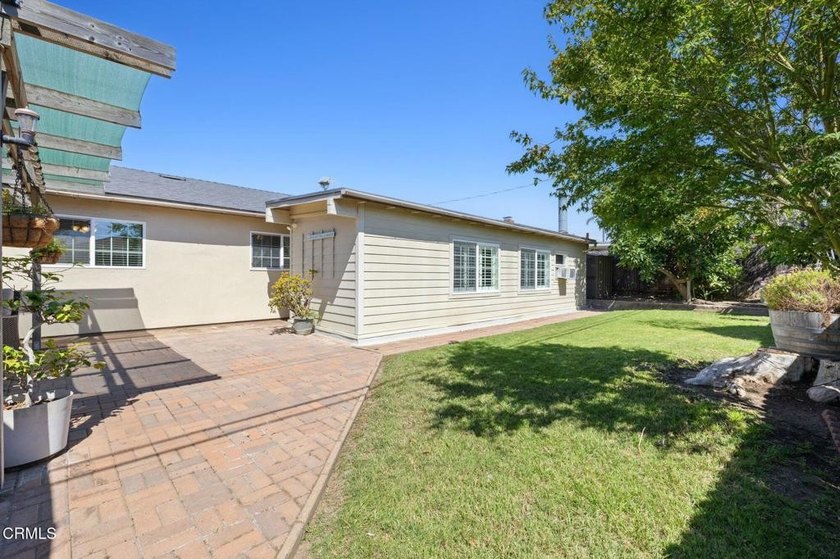 Located on the sunny East Side of Ventura, this beautifully - photo 28