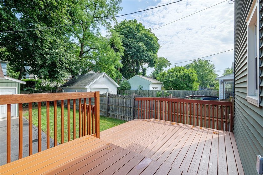 Welcome to Laurelton Rd in the heart of North Winton Village! - photo 40